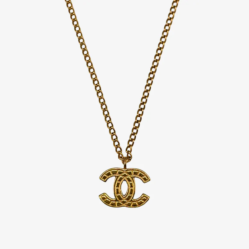 jw440-chanel-vintage-cc-long-gold-plated-necklace