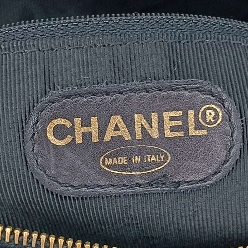 ra046-chanel-vintage-black-caviar-leather-tote-bag