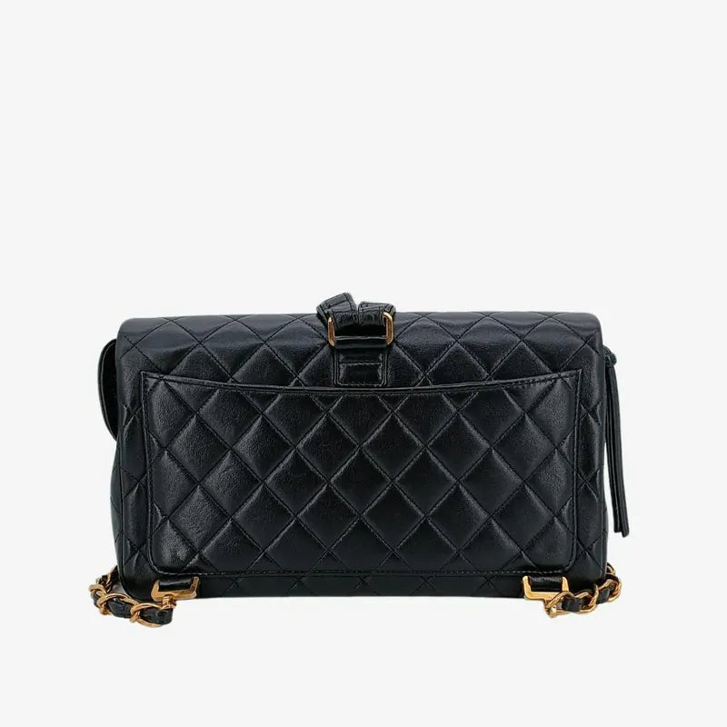 ra807-chanel-vintage-black-lambskin-flap-backpack