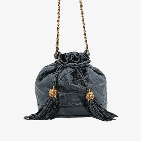ra586-chanel-vintage-black-lambskin-drawstring-bucket-bag