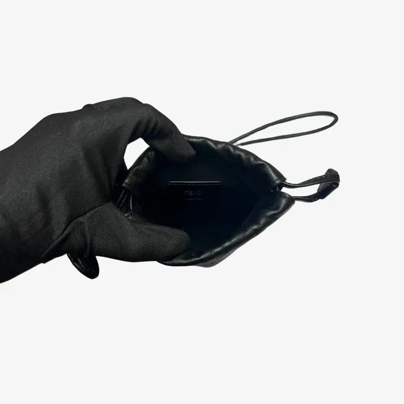 ju292-fendi-neck-pouch