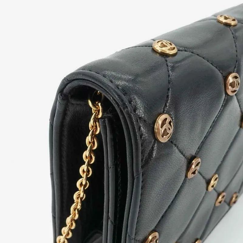 jr218-chanel-vintage-black-lambskin-flap-clutch-with-chain