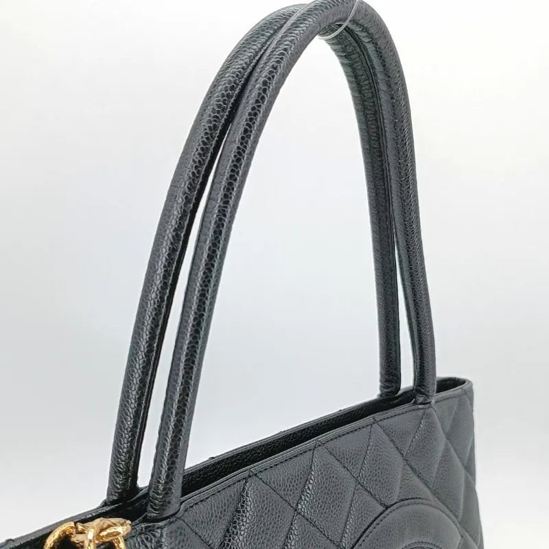 ra375-chanel-vintage-black-caviar-leather-1804-tote-bag