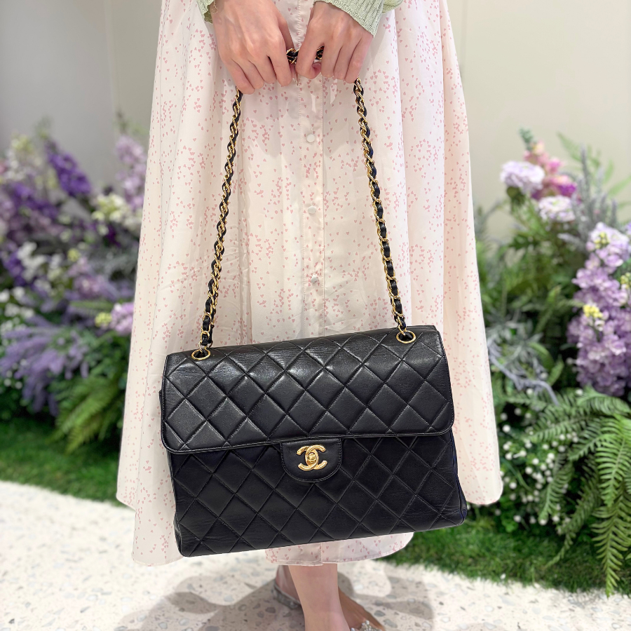 RG338 CHANEL Vintage Black Lambskin Double Side Jumbo Flap Bag
