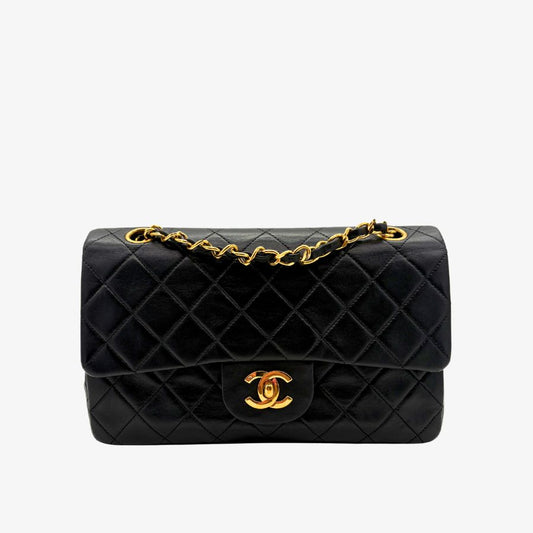 CS061 - CHANEL Vintage Black Lambskin 23cm Classic Flap Bag