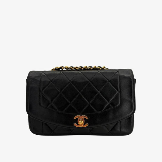 RG433 - CHANEL Vintage Black Lambskin 22cm Diana Flap Bag