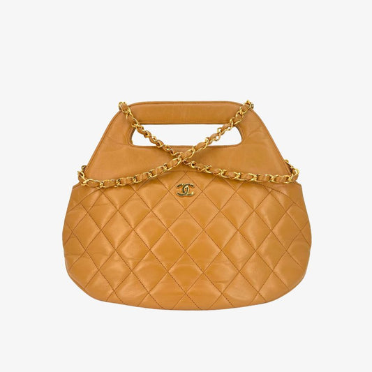 RG215 - CHANEL Vintage Beige Lambskin Hand Shoulder Bag