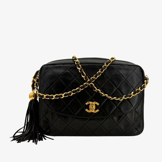 RG256  - CHANEL Vintage Black Lambskin Camera Bag