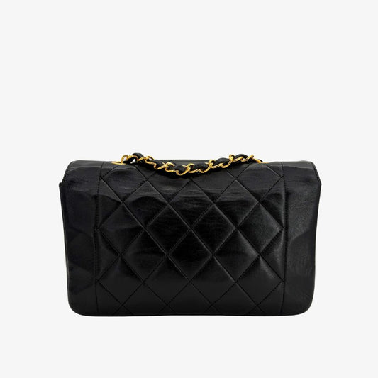 RG433 - CHANEL Vintage Black Lambskin 22cm Diana Flap Bag