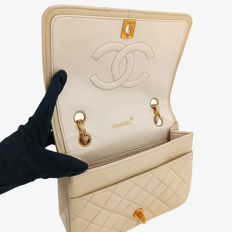 jt707-chanel-vintage-beige-lambskin-full-flap-bag