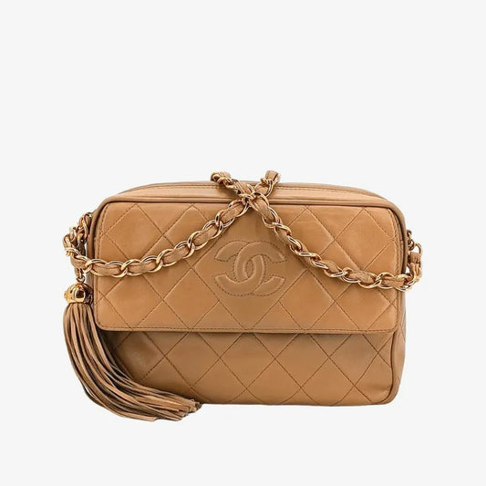 jt079-chanel-vintage-beige-lambskin-tassel-camera-bag