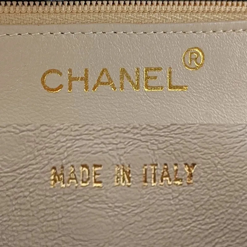 jah172-chanel-vintage-pink-lambskin-quilted-camera-bag