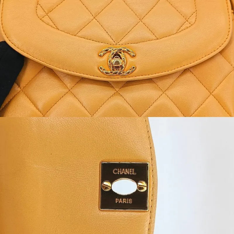 ra199-chanel-vintage-beige-lambskin-gold-chain-camera-bag