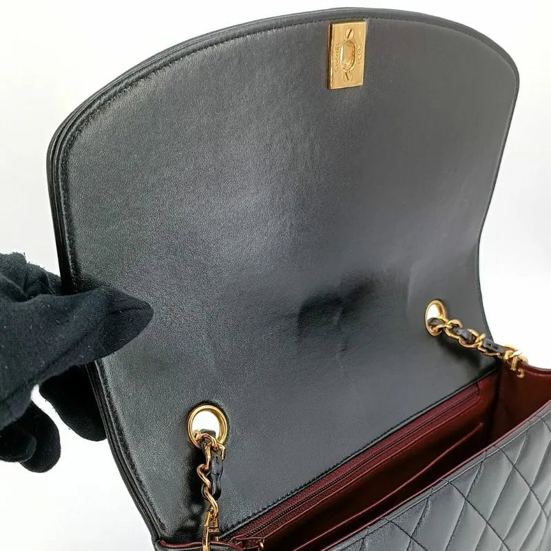 jt007-chanel-vintage-black-lambskin-25cm-diana-flap-bag