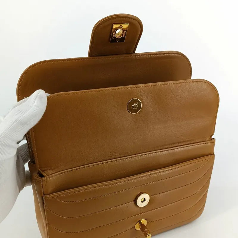 js500-chanel-vintage-light-brown-lambskin-horizontal-stripes-flap-bag