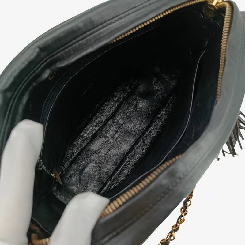 ra813-chanel-vintage-black-lambskin-quilted-camera-bag
