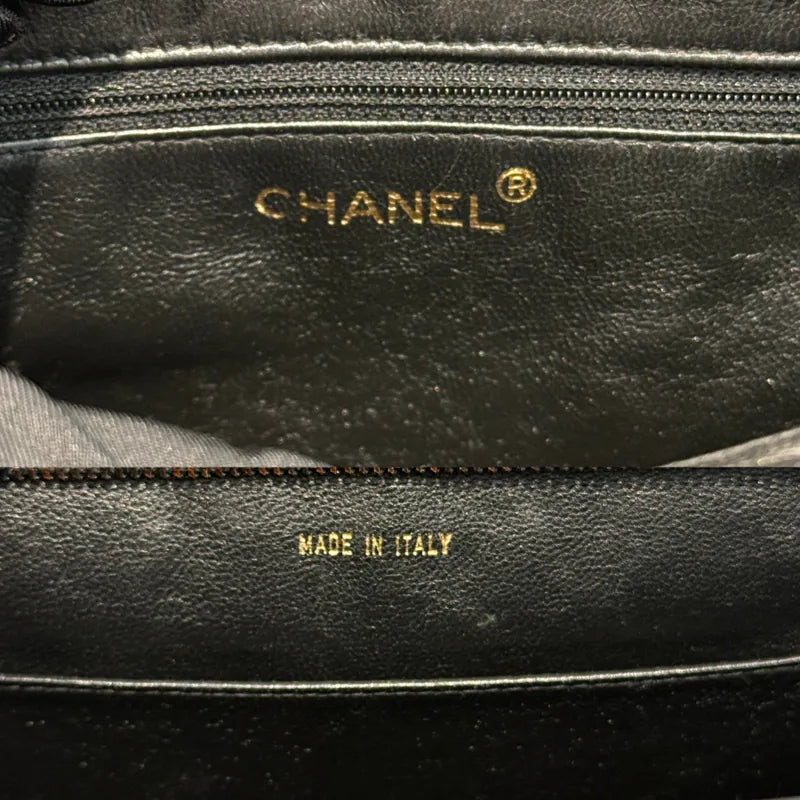 rc424-chanel-vintage-black-caviar-leather-shoulder-bag