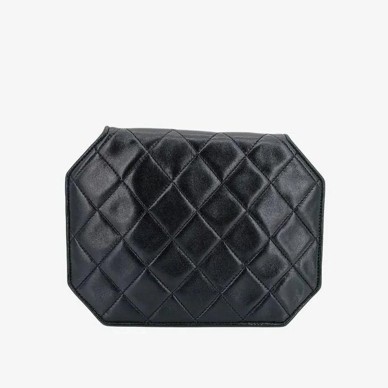 js689-chanel-vintage-black-lambskin-octagonal-flap-bag
