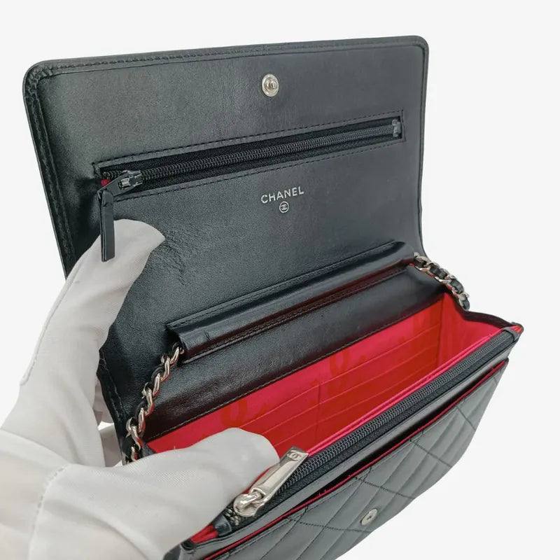 c479-chanel-vintage-black-calfskin-cambon-wallet-on-chain