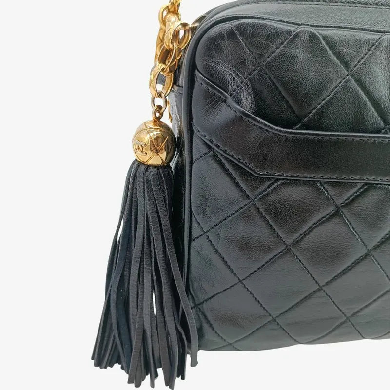 jt788-chanel-vintage-black-lambskin-gold-chain-camera-bag