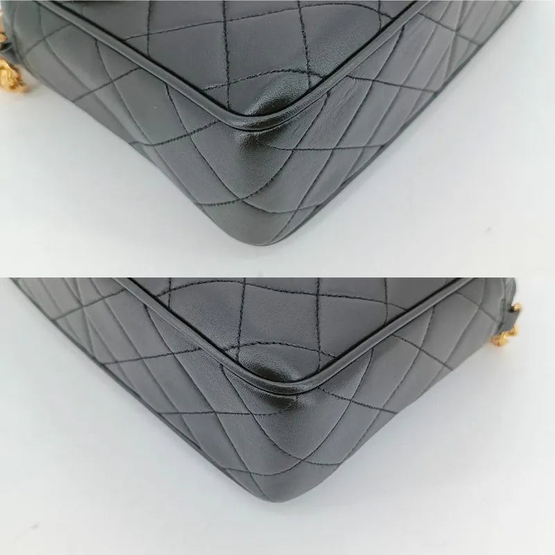 rb601-chanel-vintage-black-lambskin-gold-chain-camera-bag