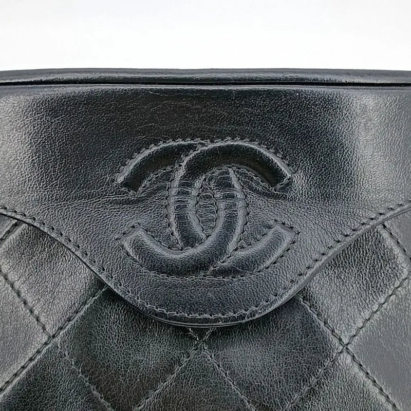 c414-chanel-vintage-black-lambskin-tassels-bucket-bag