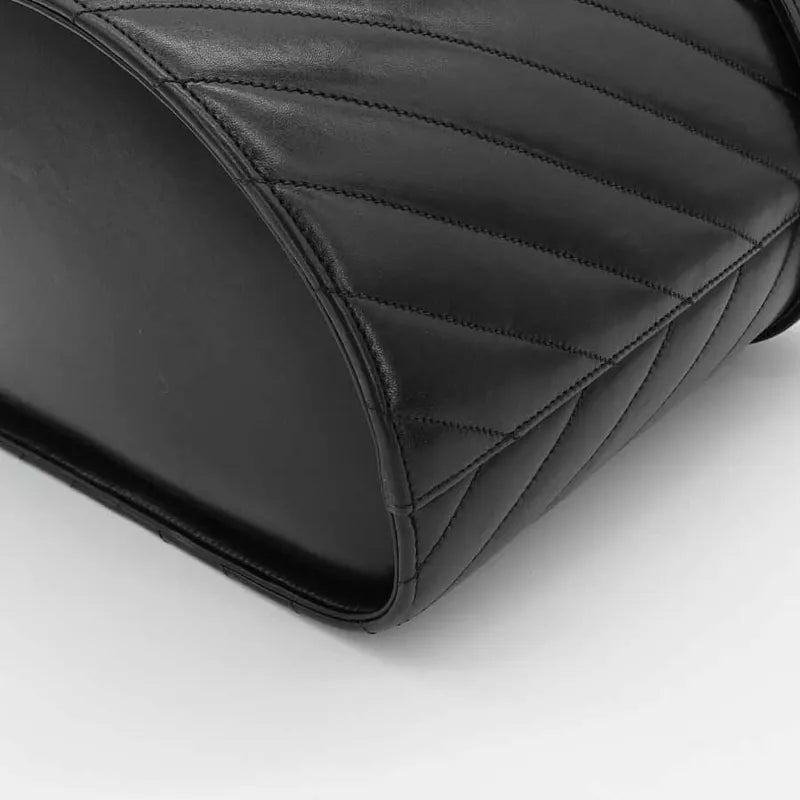 jq979-chanel-vintage-black-lambskin-flap-bucket-bag