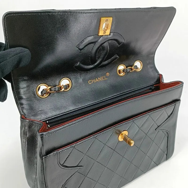 ra088-chanel-vintage-black-lambskin-quilted-flap-bag