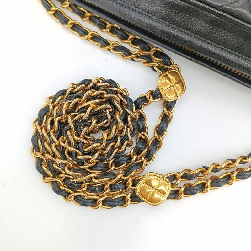 c422-chanel-vintage-black-lambskin-clover-chain-camera-bag