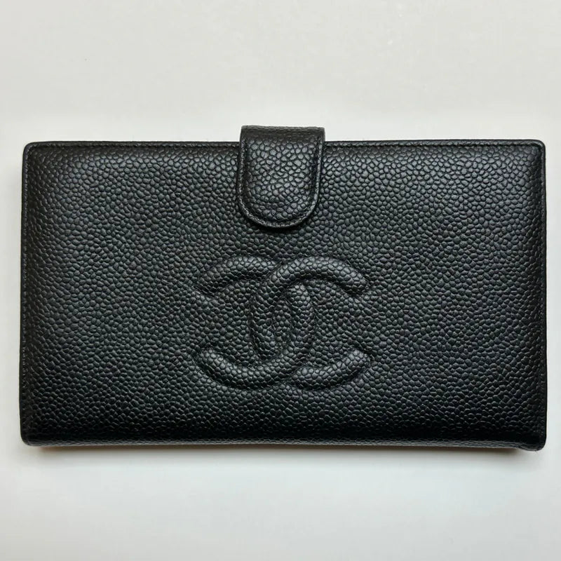 jw334-chanel-vintage-black-caviar-leather-long-wallet