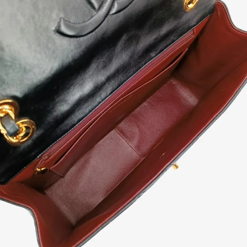 js527-chanel-vintage-black-lambskin-maxi-classic-flap-bag