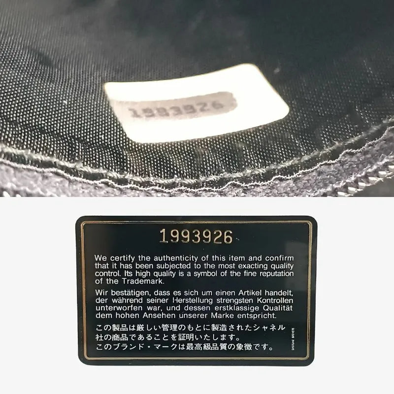 jt043-chanel-vintage-black-lambskin-gold-chain-camera-bag