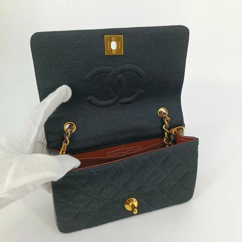 js519-chanel-vintage-black-cotton-lambskin-full-flap-bag