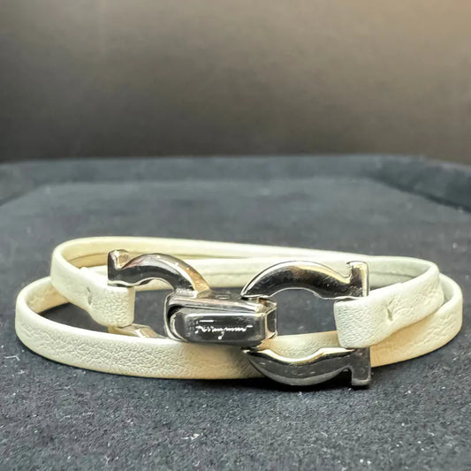 jy297-salvatore-ferragamo-two-way-leather-chocker-bracelet