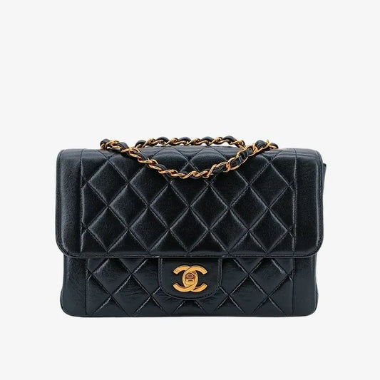 ju373-chanel-vintage-black-lambskin-quilted-flap-bag