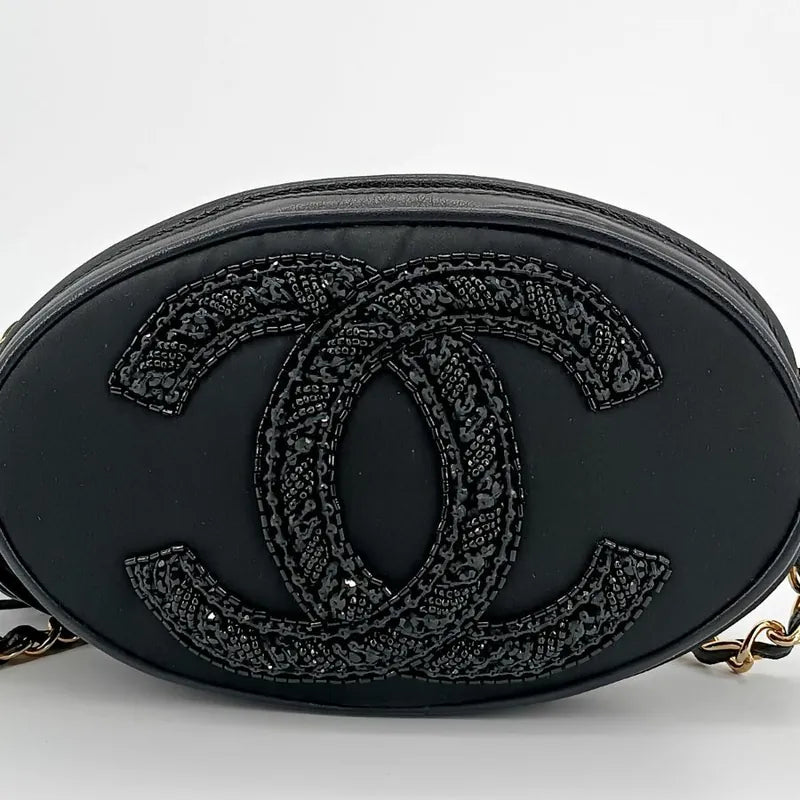 js561-chanel-vintage-black-satin-oval-camera-bag