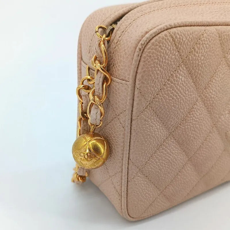 ra032-chanel-vintage-pink-caviar-leather-golden-ball-camera-bag