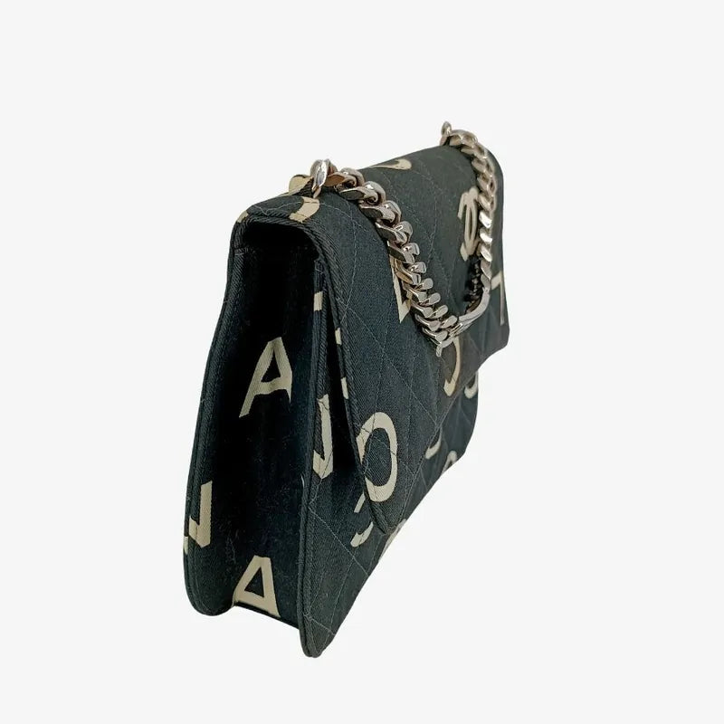 js535-chanel-vintage-black-cotton-handbag