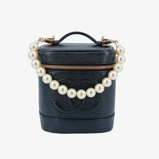jt042-chanel-vintage-black-caviar-leather-cosmetic-bag