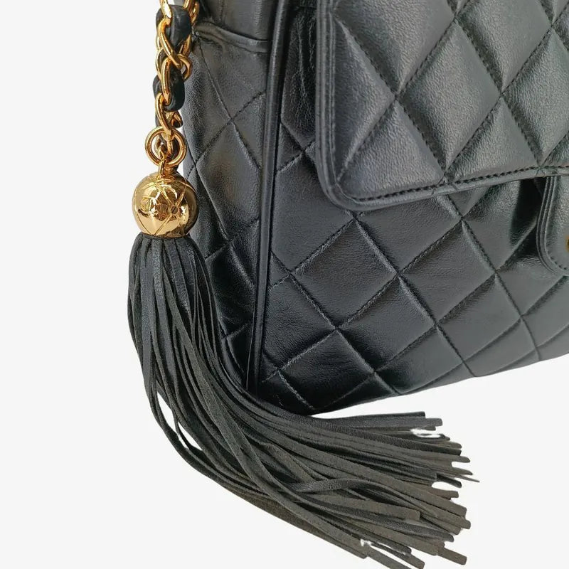 ra813-chanel-vintage-black-lambskin-quilted-camera-bag