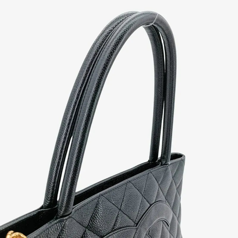 c507-chanel-vintage-black-caviar-leather-1804-tote-bag