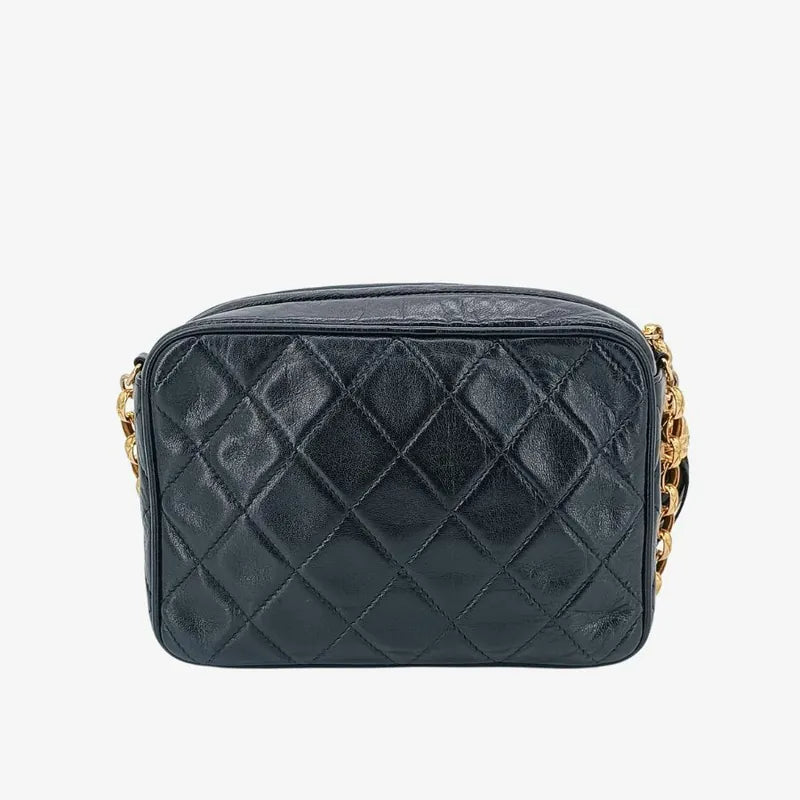 jt343-chanel-vintage-black-lambskin-gold-chain-tassel-camera-bag