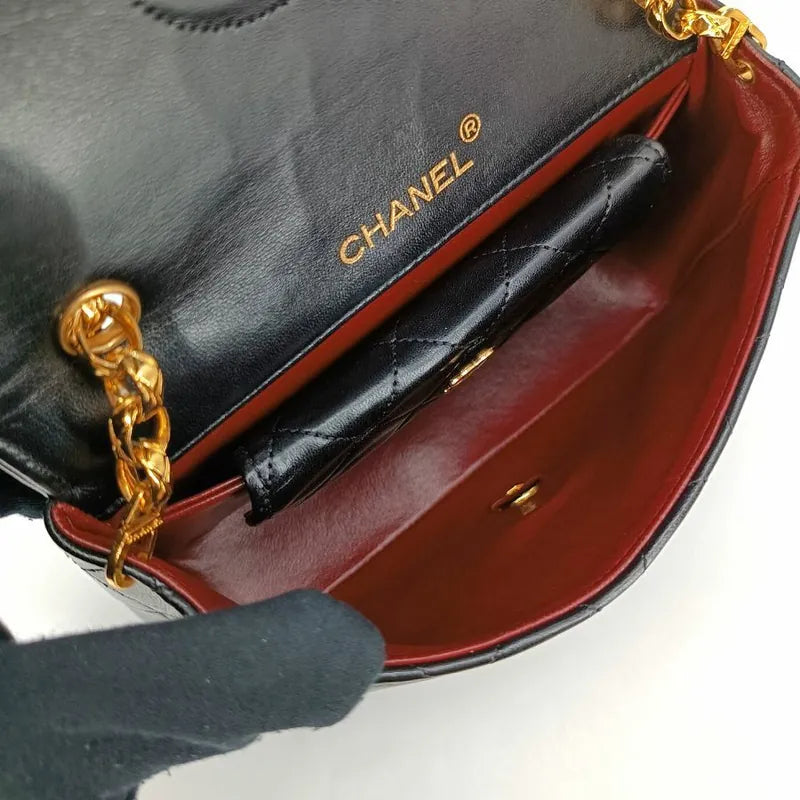 jt214-chanel-vintage-black-lambskin-gold-chain-flap-bag