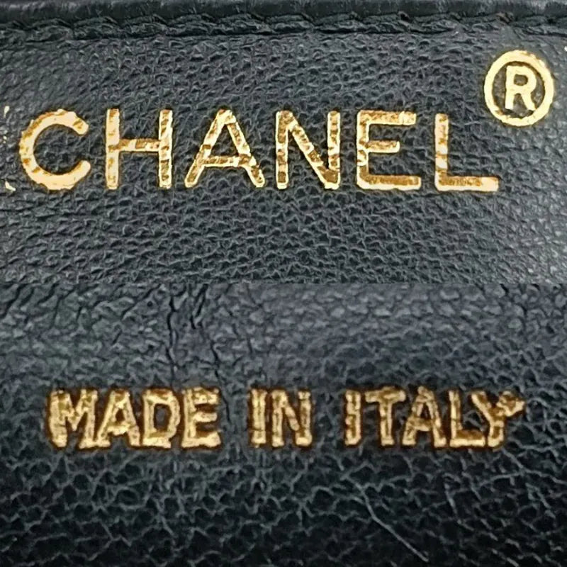 ju480-chanel-vintage-black-lambskin-gold-chain-tassel-camera-bag