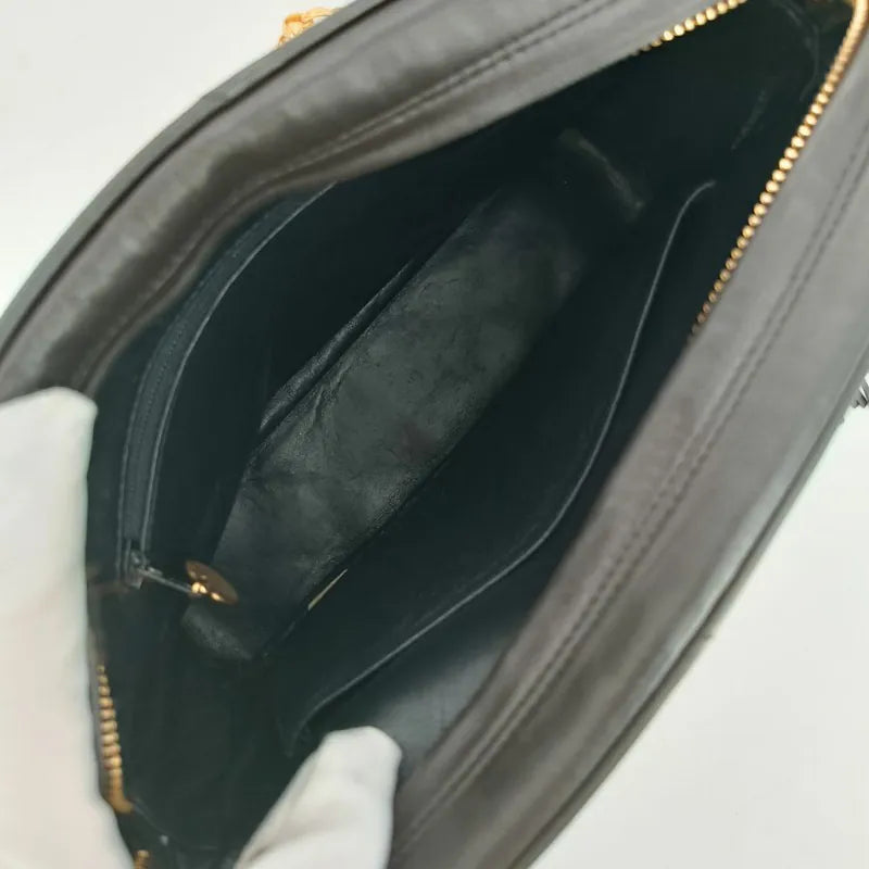 rb601-chanel-vintage-black-lambskin-gold-chain-camera-bag