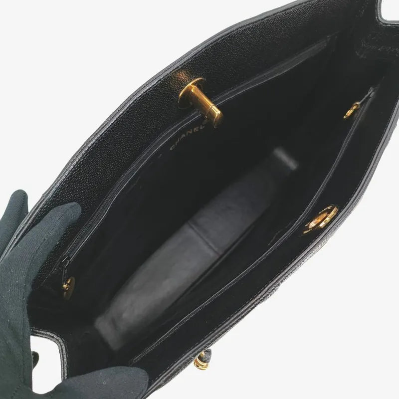 ra169-chanel-vintage-black-caviar-leather-quilted-tote-bag