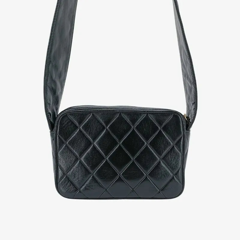 rb239-chanel-vintage-black-lambskin-tessel-camera-bag