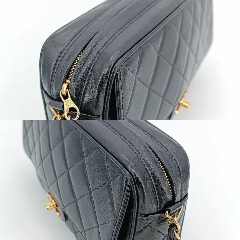 js699-chanel-vintage-navy-lambskin-quilted-camera-bag