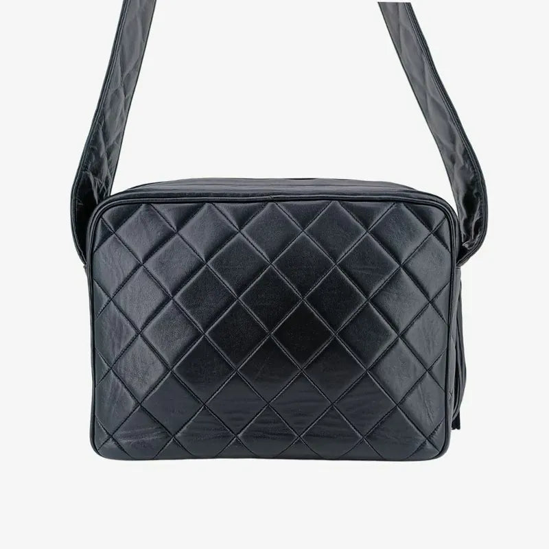 jw029-chanel-vintage-navy-lambskin-tessel-camera-bag
