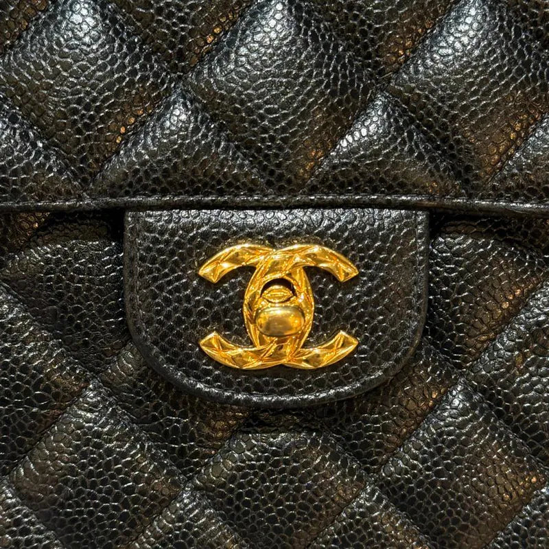 rc471-chanel-vintage-black-caviar-leather-quilted-camera-bag
